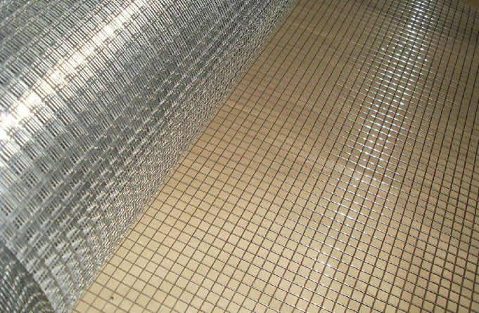 Galvanised Square Hole Hardware Cloth for Poultry Fencing, Partitions, Insect Netting and Tree Guard Uses